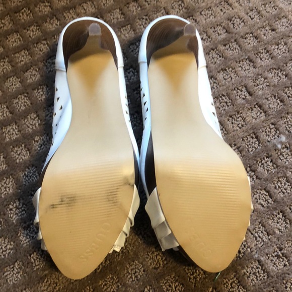 White Guess Open Toe Heel - Picture 4 of 4